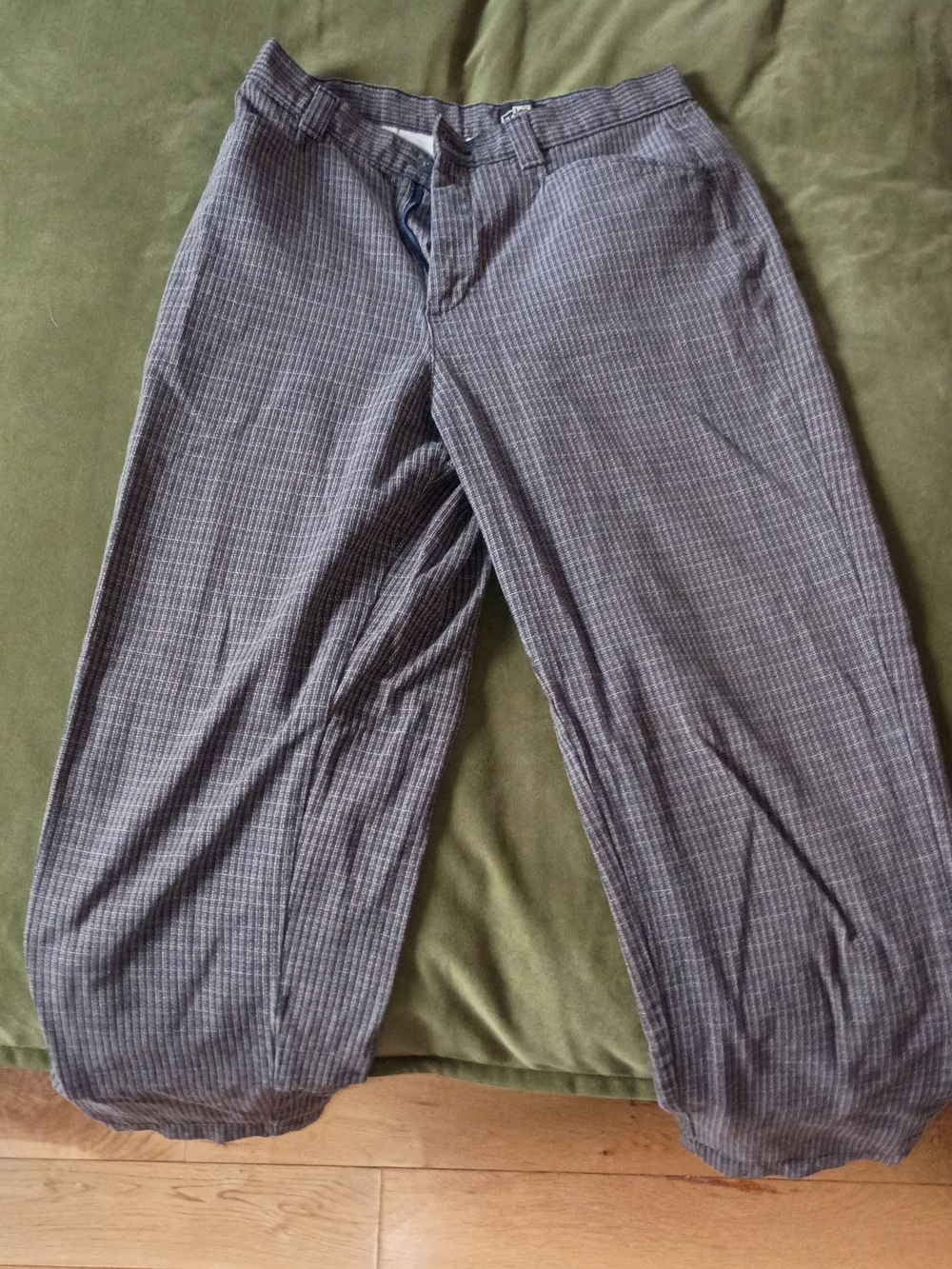 Lee Casuals Pants in Charcoal Gray